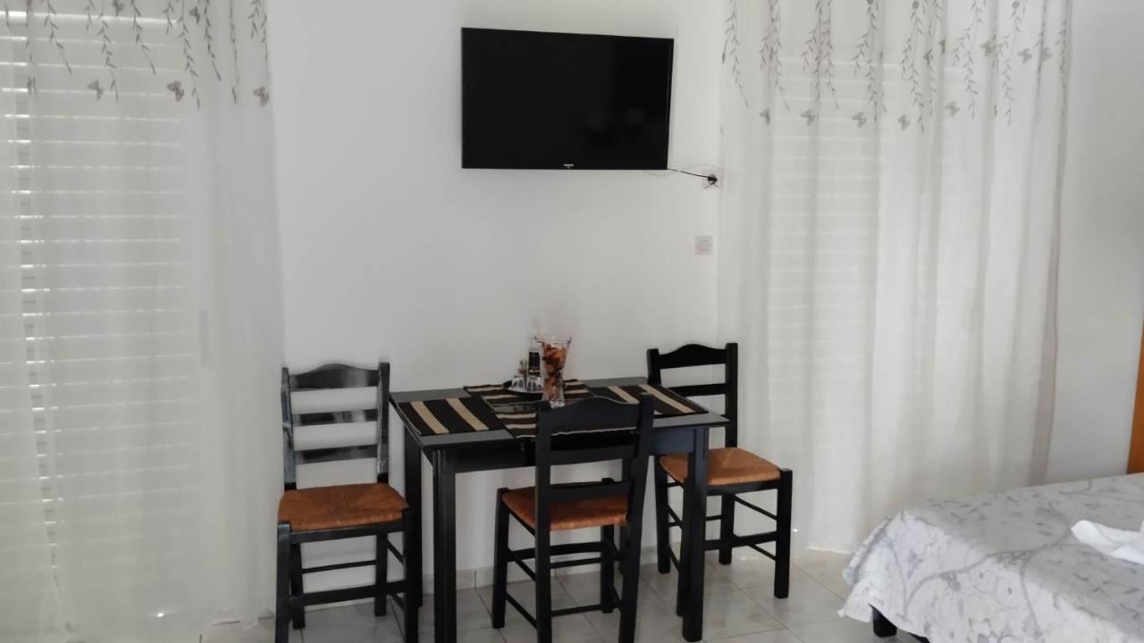 Golden Sun Apartments Rodakino Exterior foto