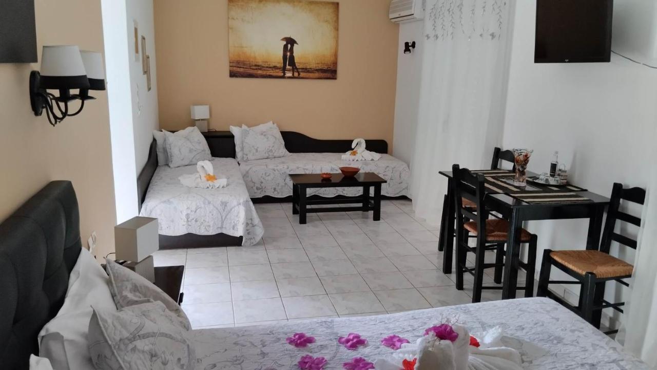 Golden Sun Apartments Rodakino Exterior foto