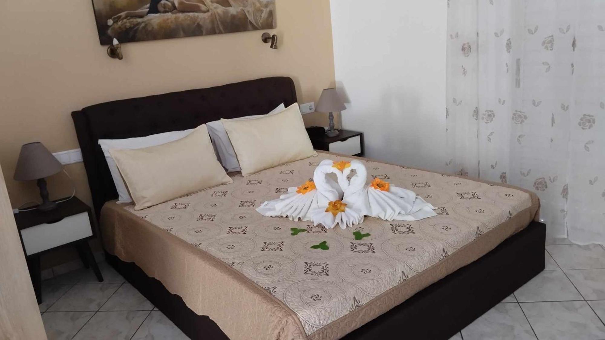 Golden Sun Apartments Rodakino Exterior foto